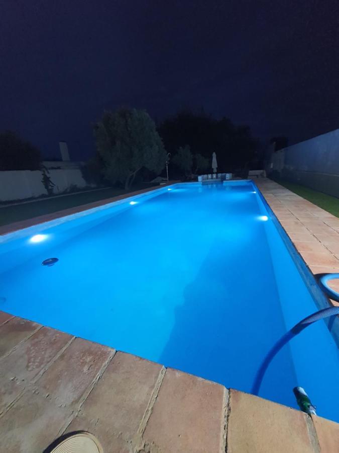 Villaluna Marchena 外观 照片